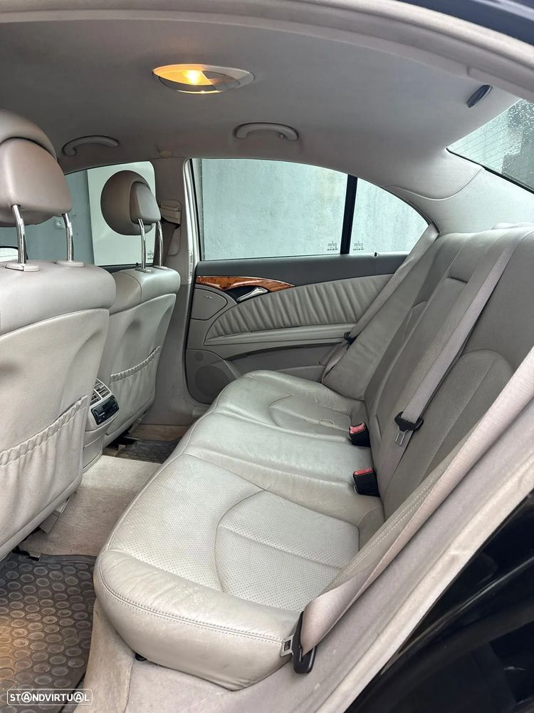Mercedes-Benz E 220 CDI Elegance Aut. - 31