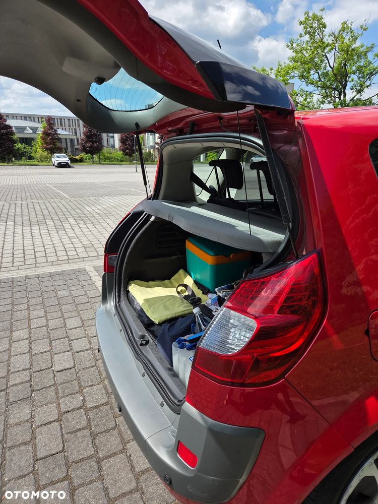 Renault Scenic 1.6 16V Confort Authentique - 8