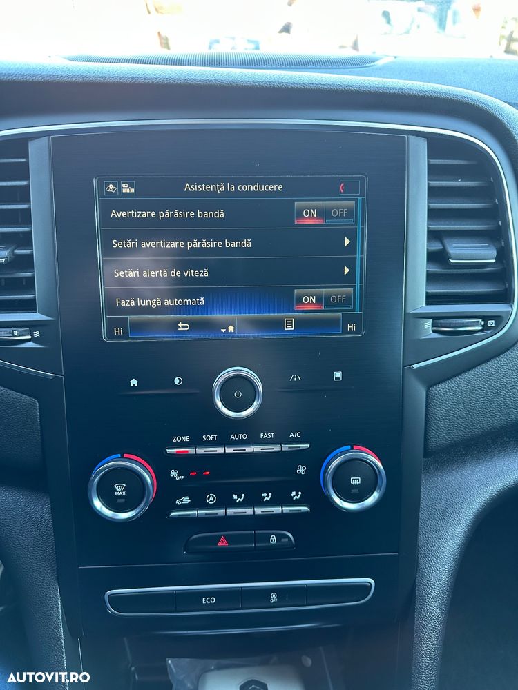 Renault Megane BLUE dCi Zen - 24