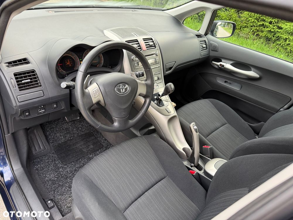 Toyota Auris 1.6 VVT-i Multimode Executive - 23