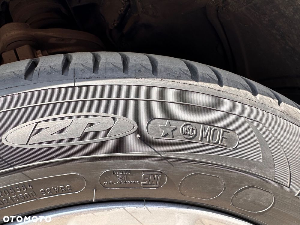 BMW Seria 5 520d xDrive - 16