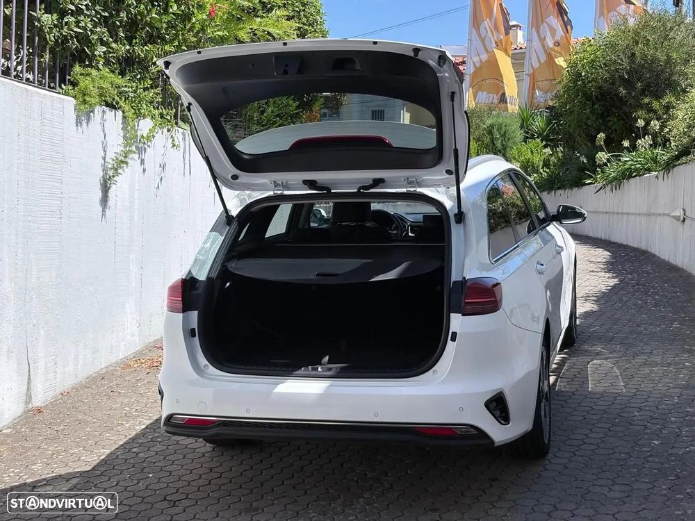 Kia Ceed SW 1.4 T-GDI Drive+SRF 7DCT - 29