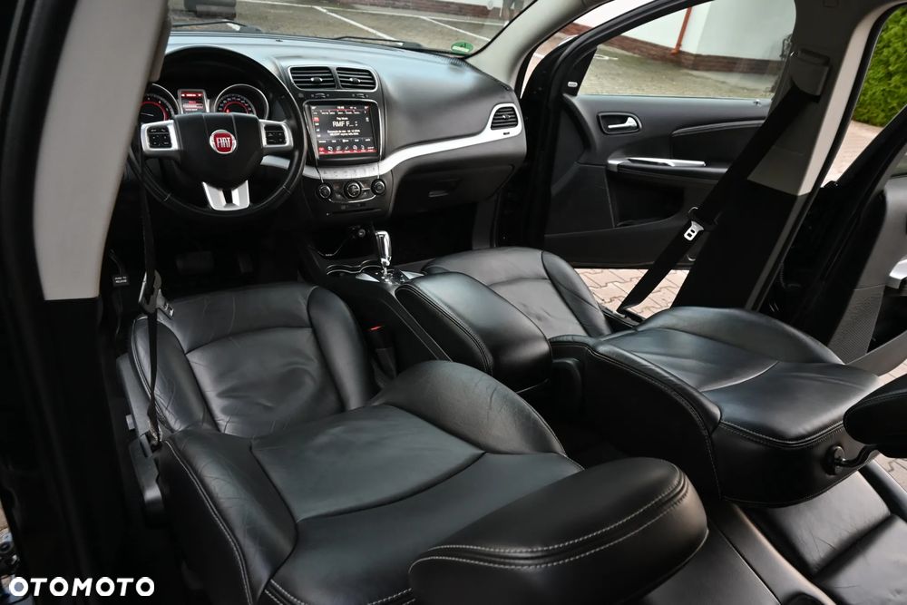 Fiat Freemont 2.0 Multijet 16V DPF Automatik Allrad Black Code - 22