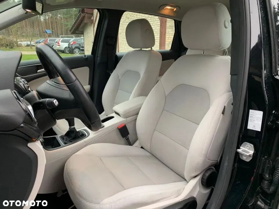 Mercedes-Benz Klasa B 180 - 19