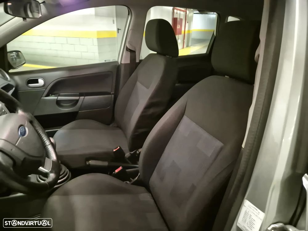 Ford Fiesta 1.25 Trend - 19