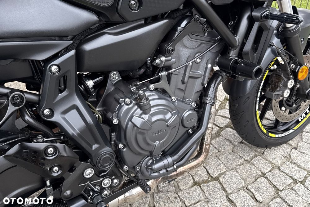 Yamaha MT - 8