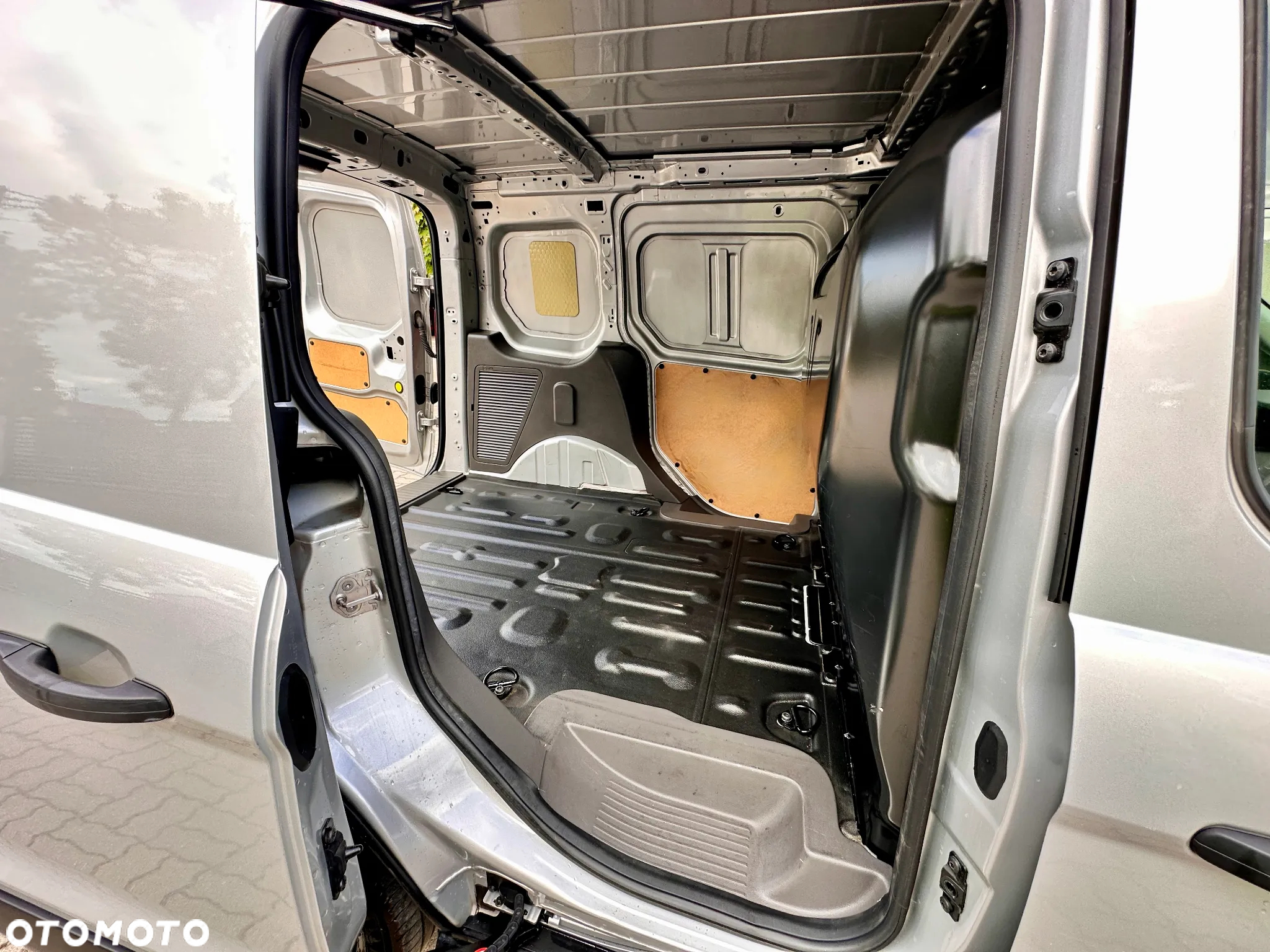 Ford TRANSIT CONNECT - 27