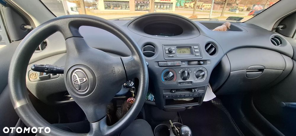 Toyota Yaris 1.0 Terra - 20