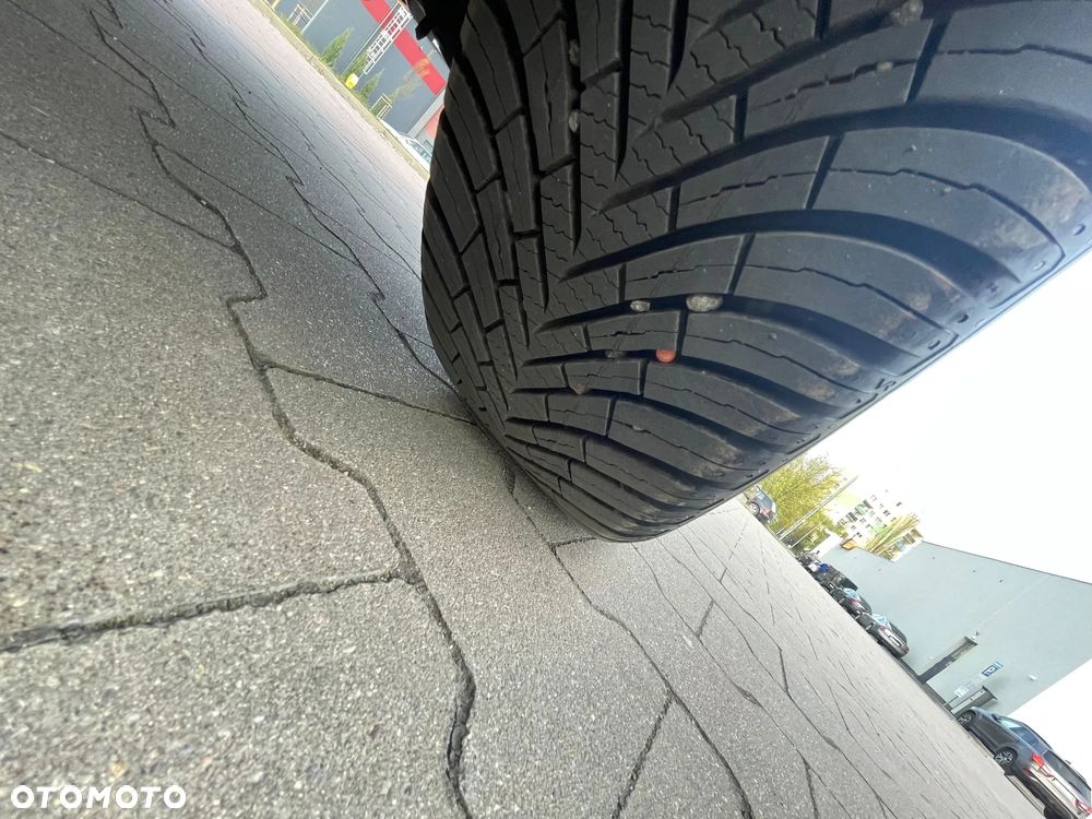 Toyota Yaris 1.33 VVT-i Executive - 27