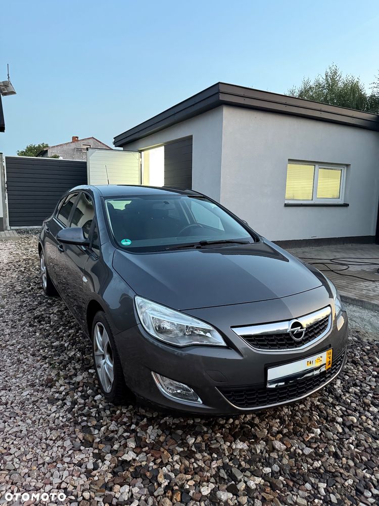 Opel Astra - 2