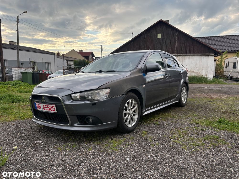 Mitsubishi Lancer 1.6 Invite - 4