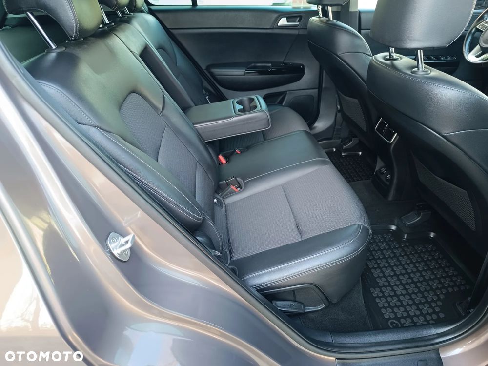 Kia Sportage 1.6 GDI L Business Line 2WD - 10