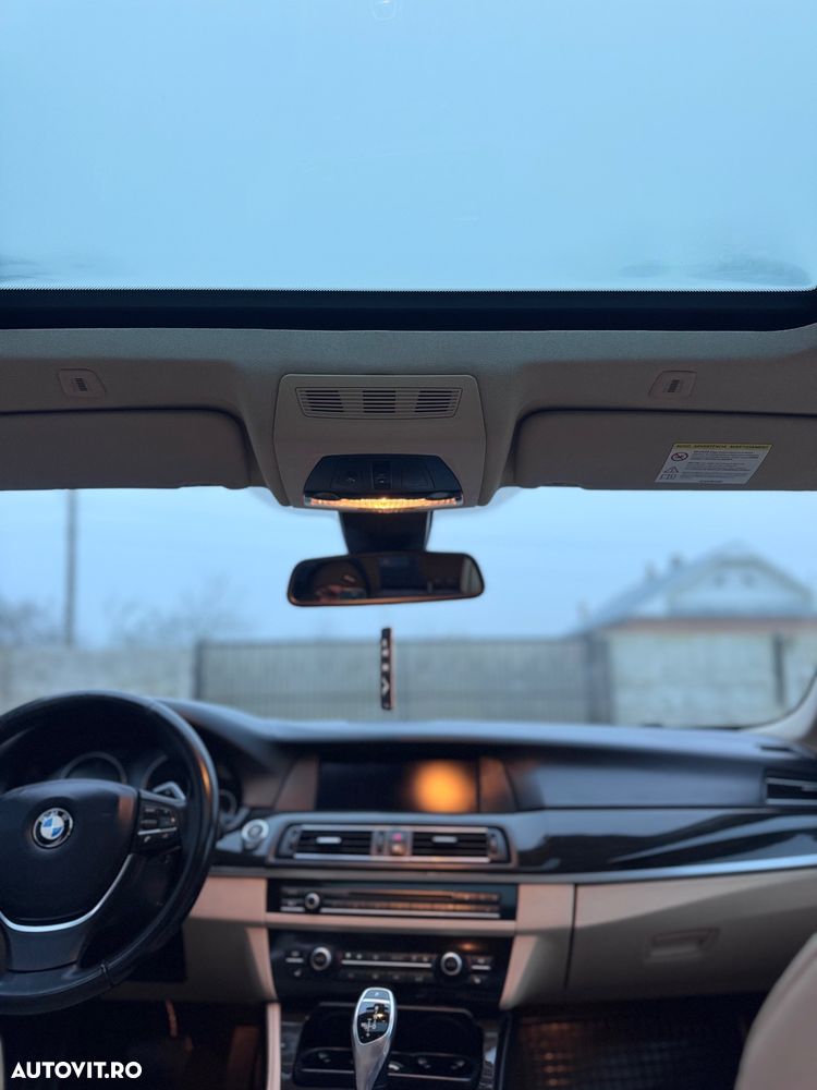 BMW Seria 5 525d xDrive Sport-Aut. Luxury Line - 10