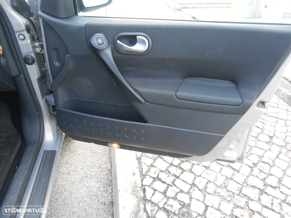 Renault Mégane 1.5 dCi Confort Dynamique - 20