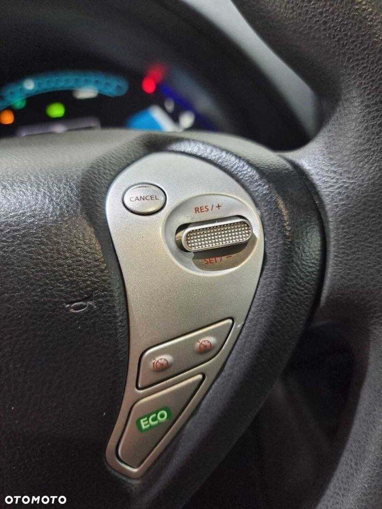 Nissan Leaf - 22
