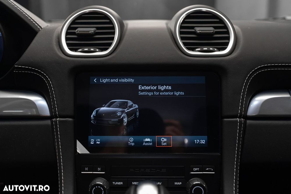 Porsche Cayman - 21