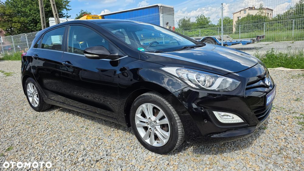 Hyundai i30 1.4 Fifa World Cup Edition - 8