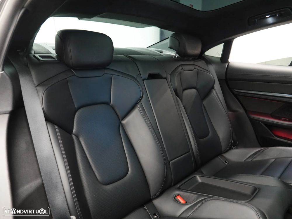 Porsche Taycan Turbo S - 31