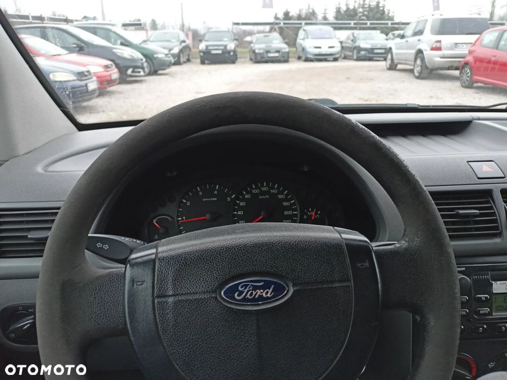 Ford Transit Connect 220 LWB VAN - 11