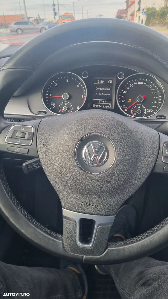 Volkswagen Passat 2.0 Blue TDI SCR Trendline - 8