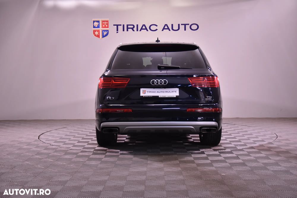 Audi Q7 - 4