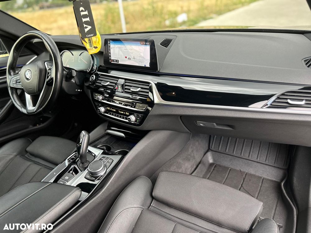 BMW Seria 5 530d Aut. Sport Line - 8