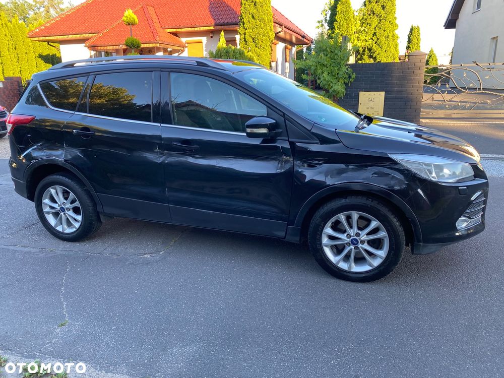 Ford Kuga 2.0 TDCi 2x4 Titanium - 2