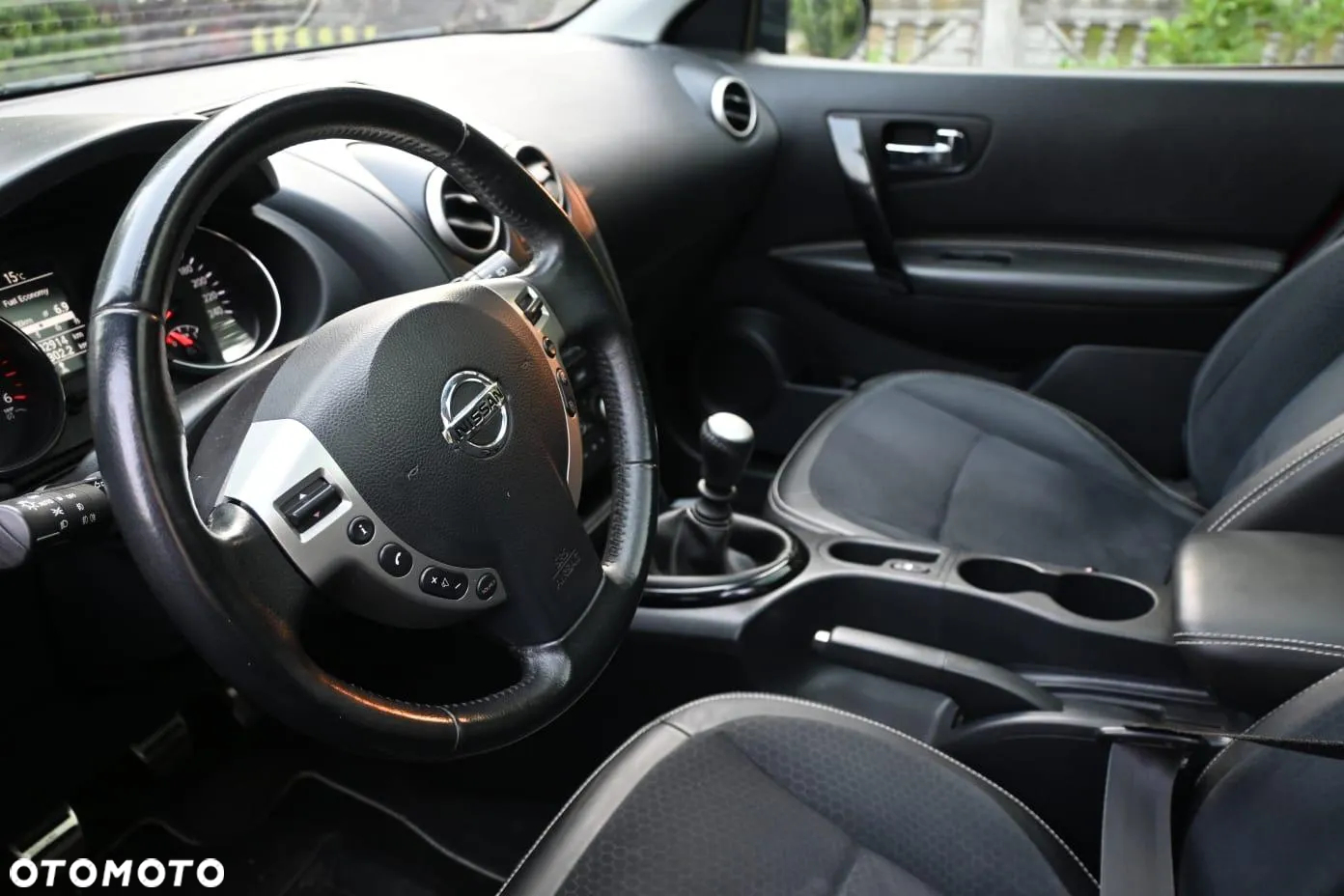 Nissan Qashqai 1.5 dCi Tekna - 9