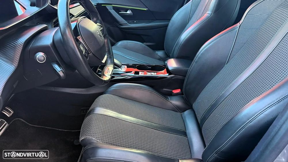 Peugeot e-2008 50 kWh GT Line - 23