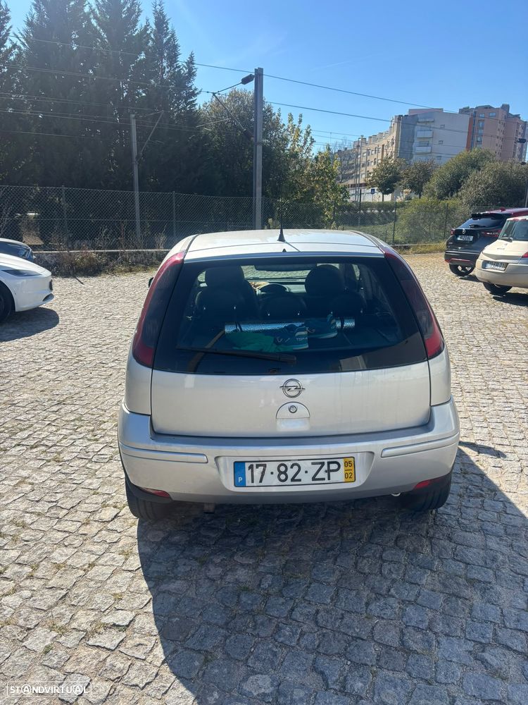 Opel Corsa 2005 photo 2