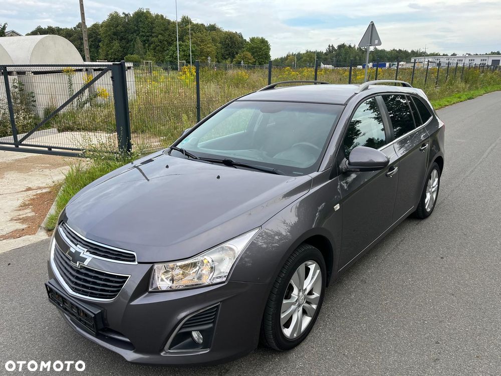 Chevrolet Cruze - 12