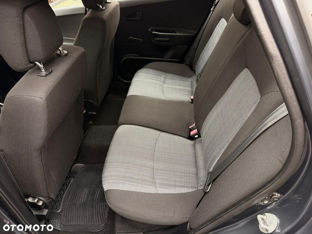 Kia Ceed 1.4 CVVT Attract - 11