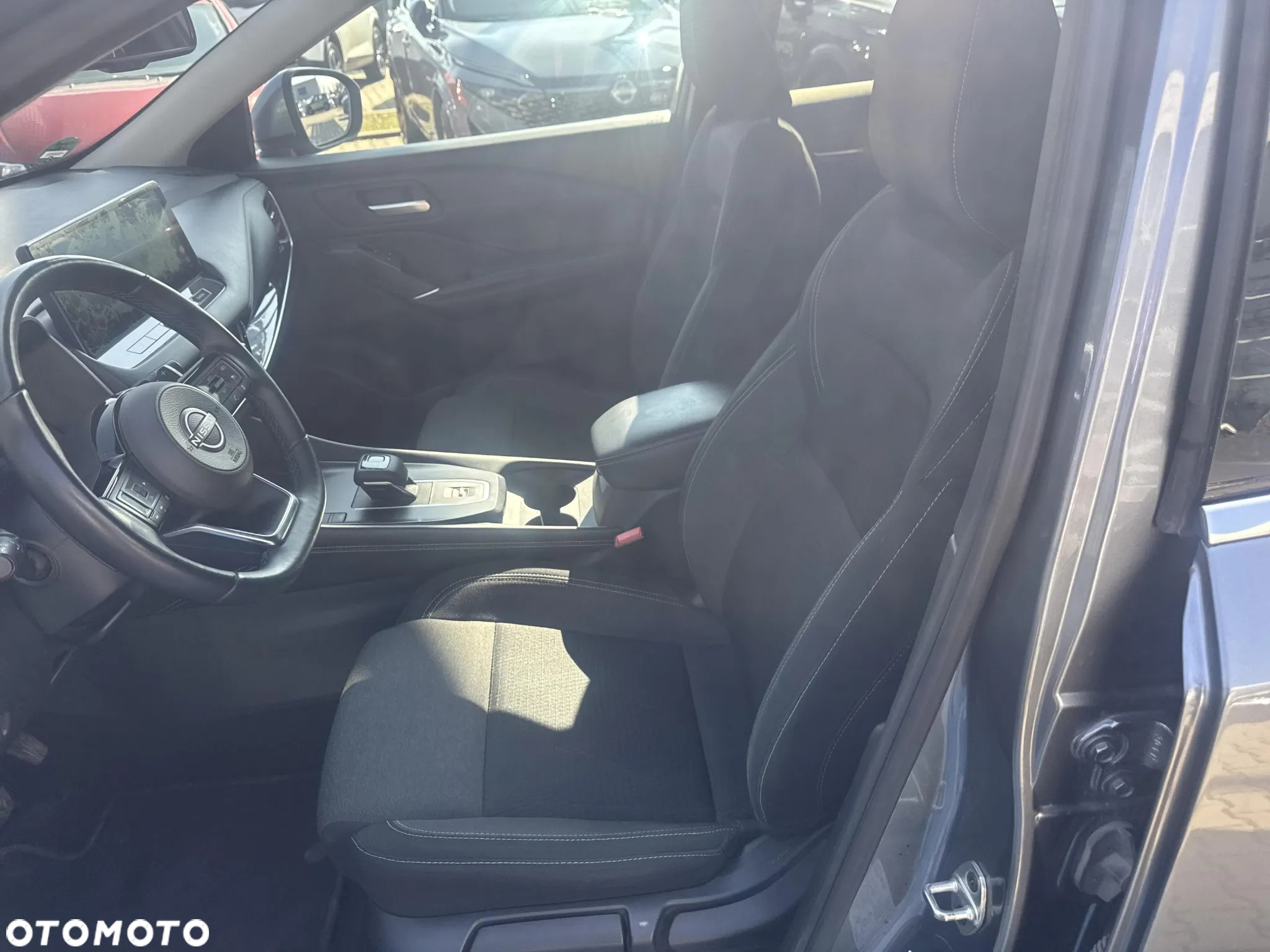 Nissan Qashqai 1.3 DIG-T mHEV N-Connecta Xtronic - 12