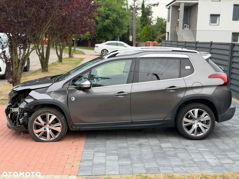 Peugeot 2008 1.2 Pure Tech GPF Crossway S&S EAT6 - 8