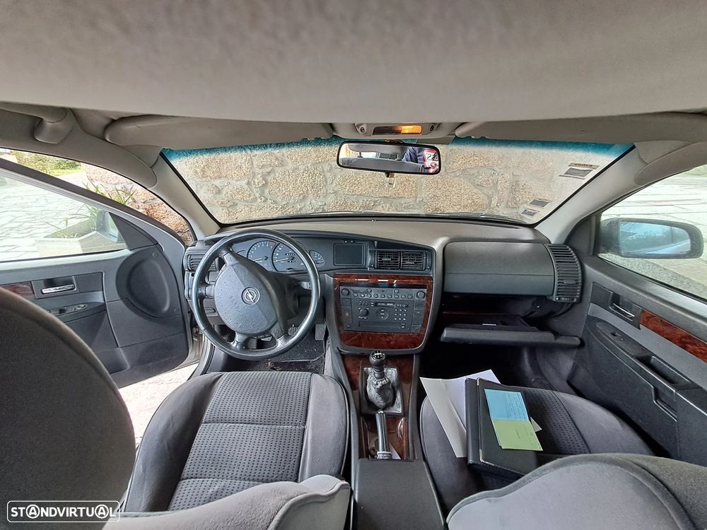 Opel Omega 2.2 Elegance - 16