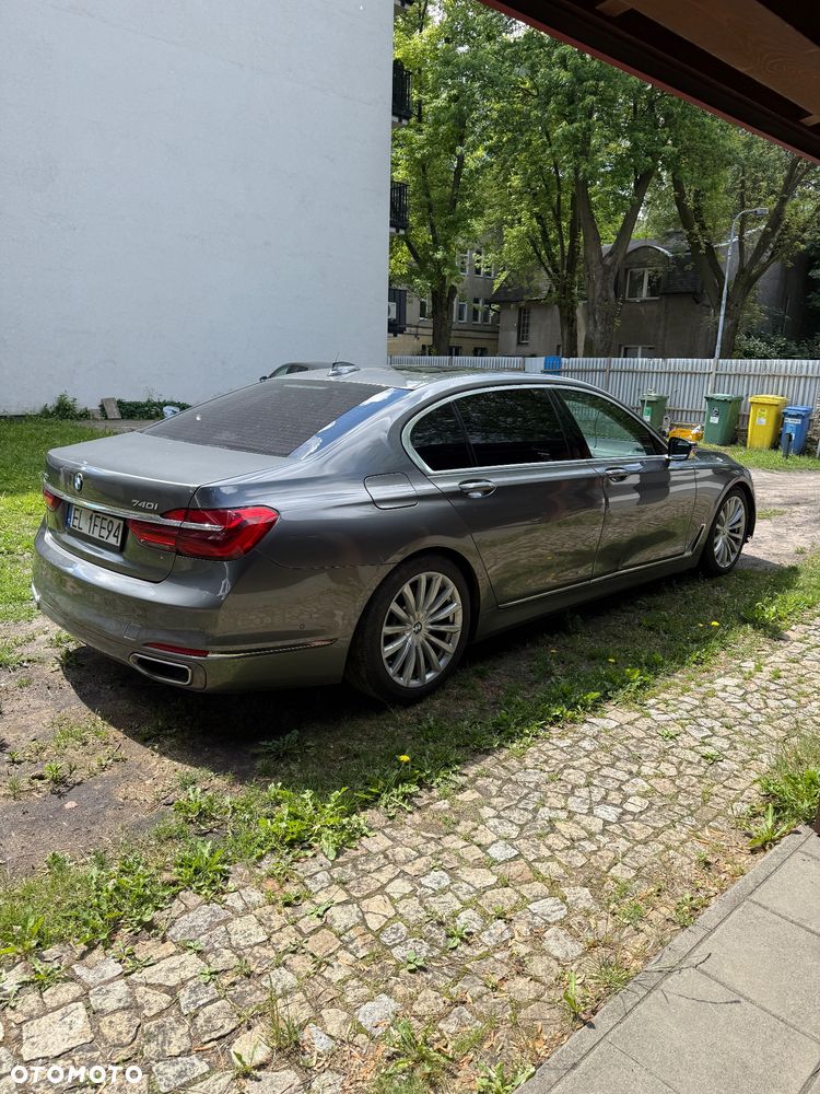 BMW Seria 7 740Li xDrive - 5