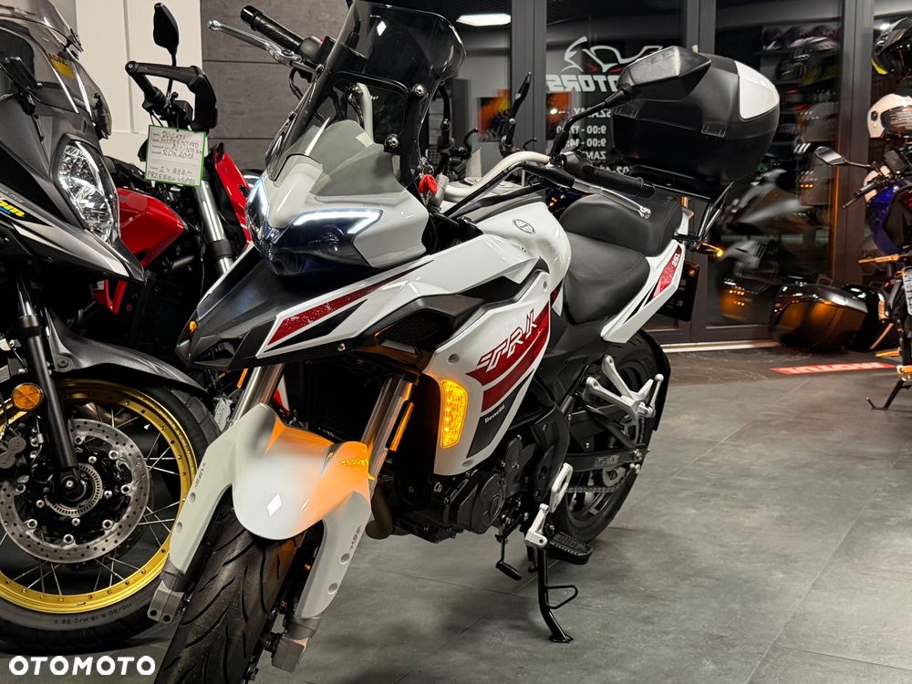 Benelli TRK 251 - 39