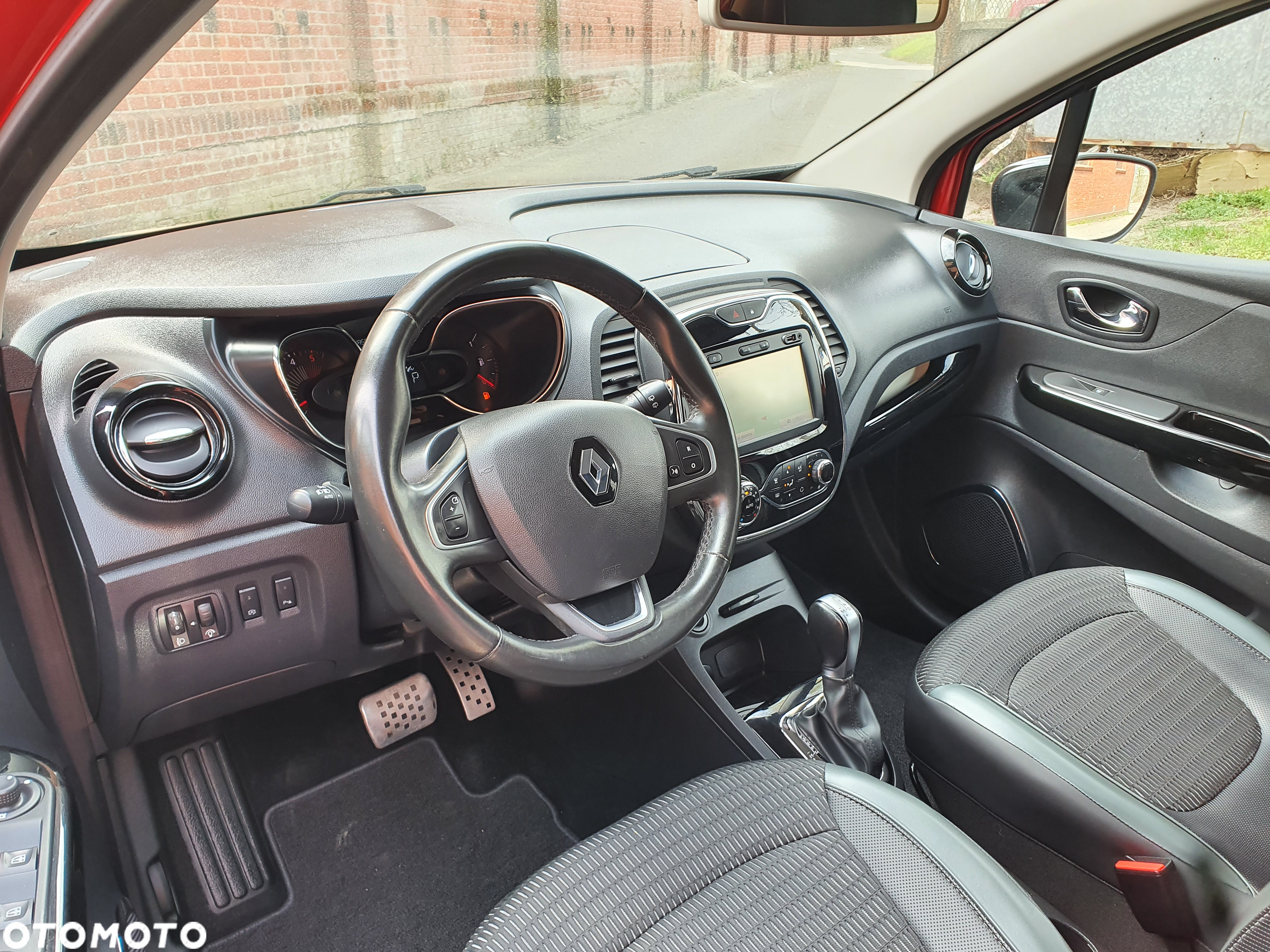 Renault Captur ENERGY dCi 90 EDC Luxe - 11