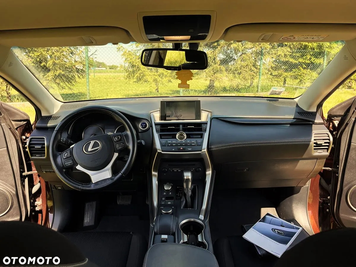 Lexus NX - 7