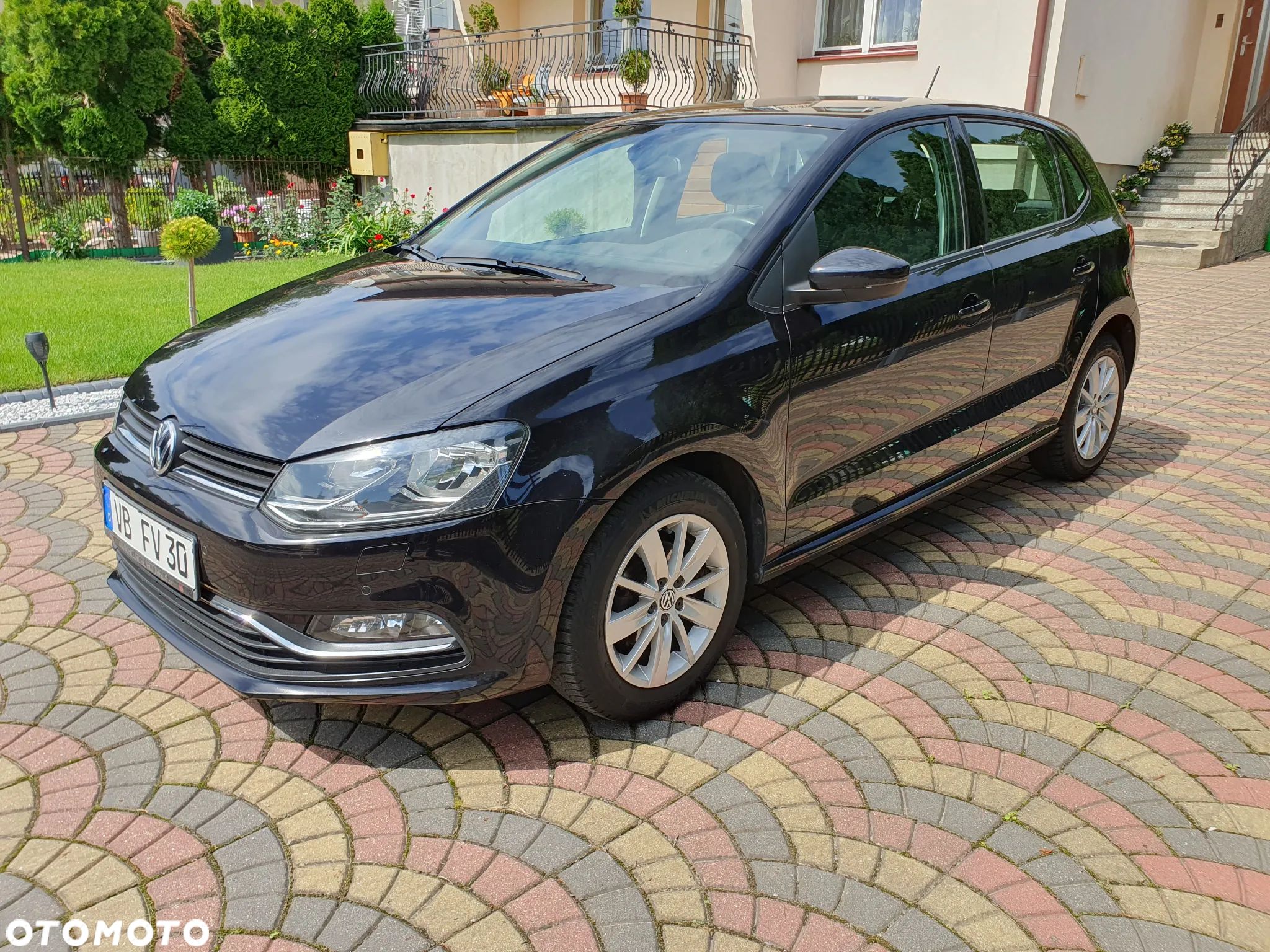 Volkswagen Polo 1.0 (Blue Motion Technology) Comfortline - 1