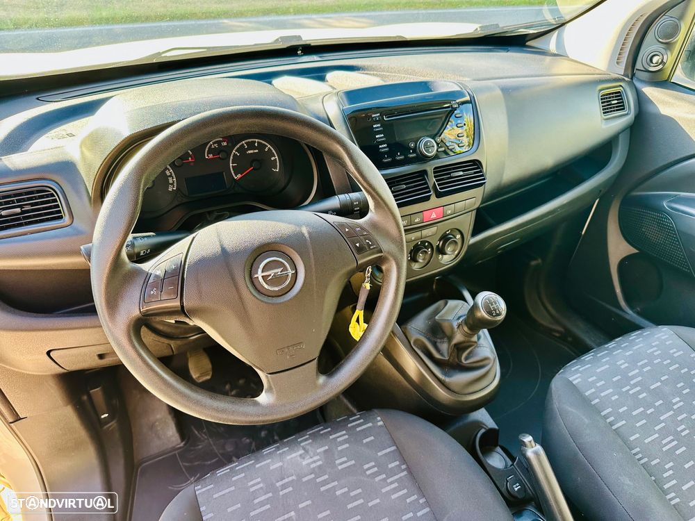 Opel COMBO VAN - 25