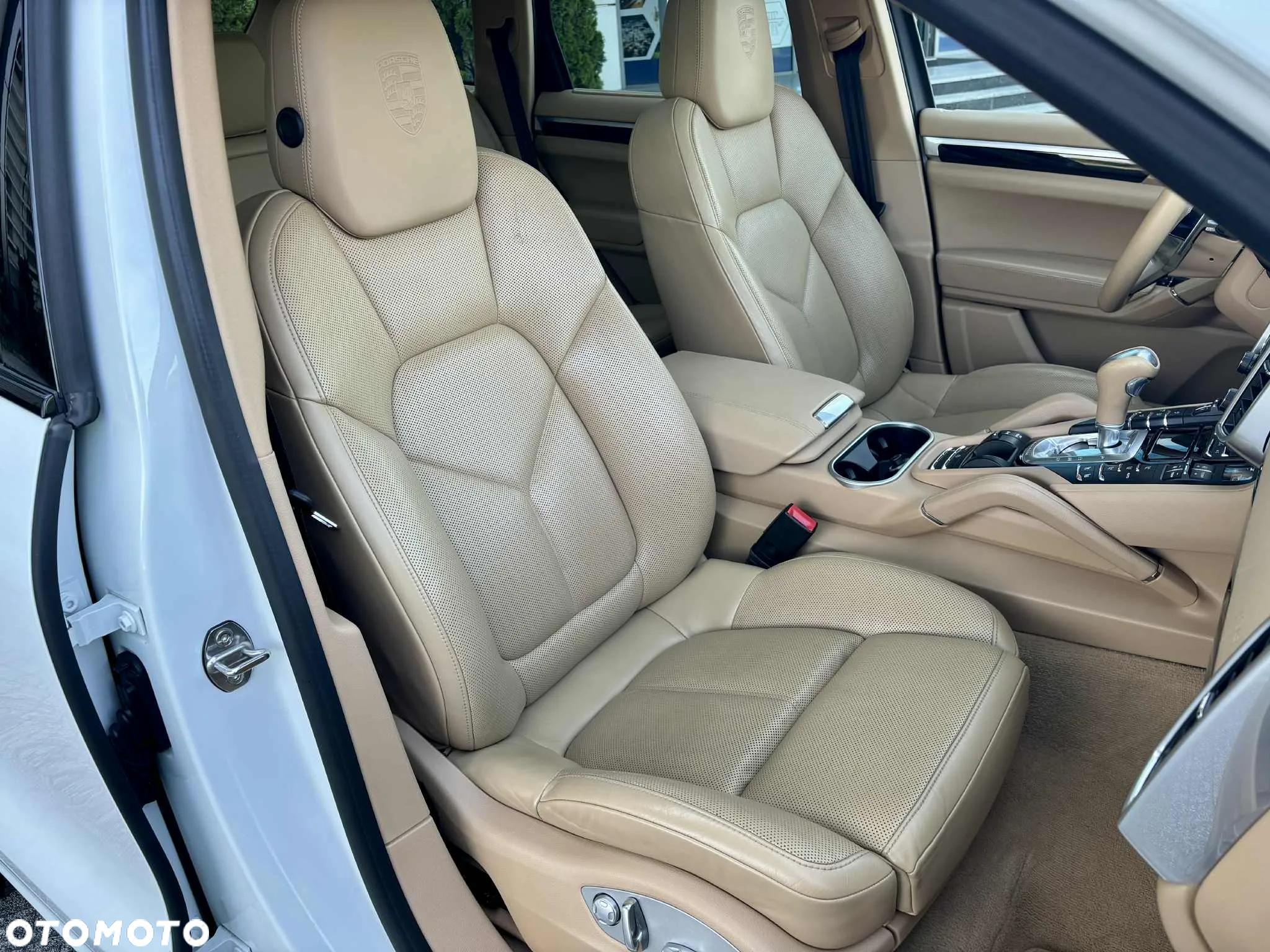 Porsche Cayenne Platinum Edition - 29
