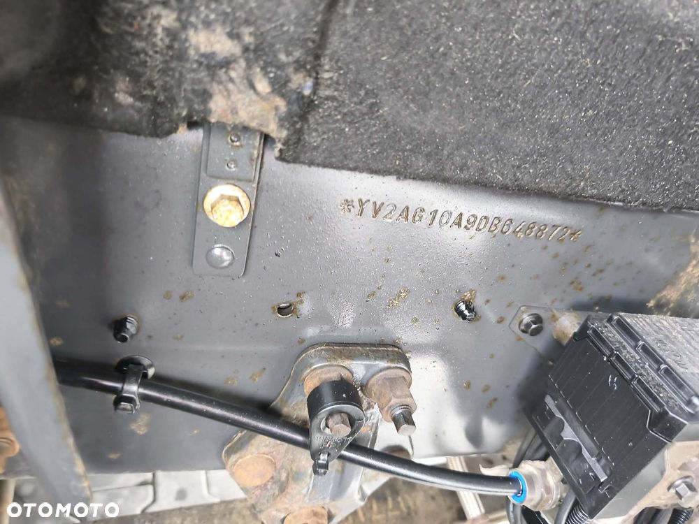 Volvo FH12 420 Standard Automat 2013 rok nowe opony - 33