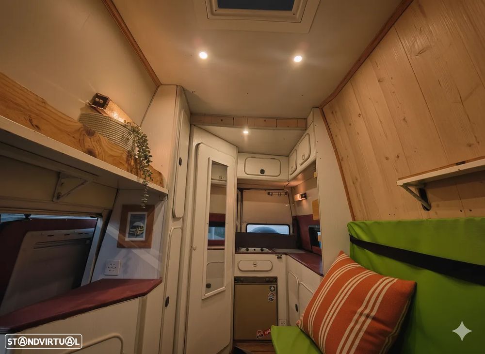 VW LT 31 2.4TD Direção Assitida 6 Cilindros - 14