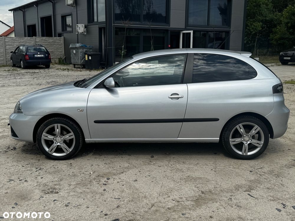 Seat Ibiza 1.4 16V Reference - 5