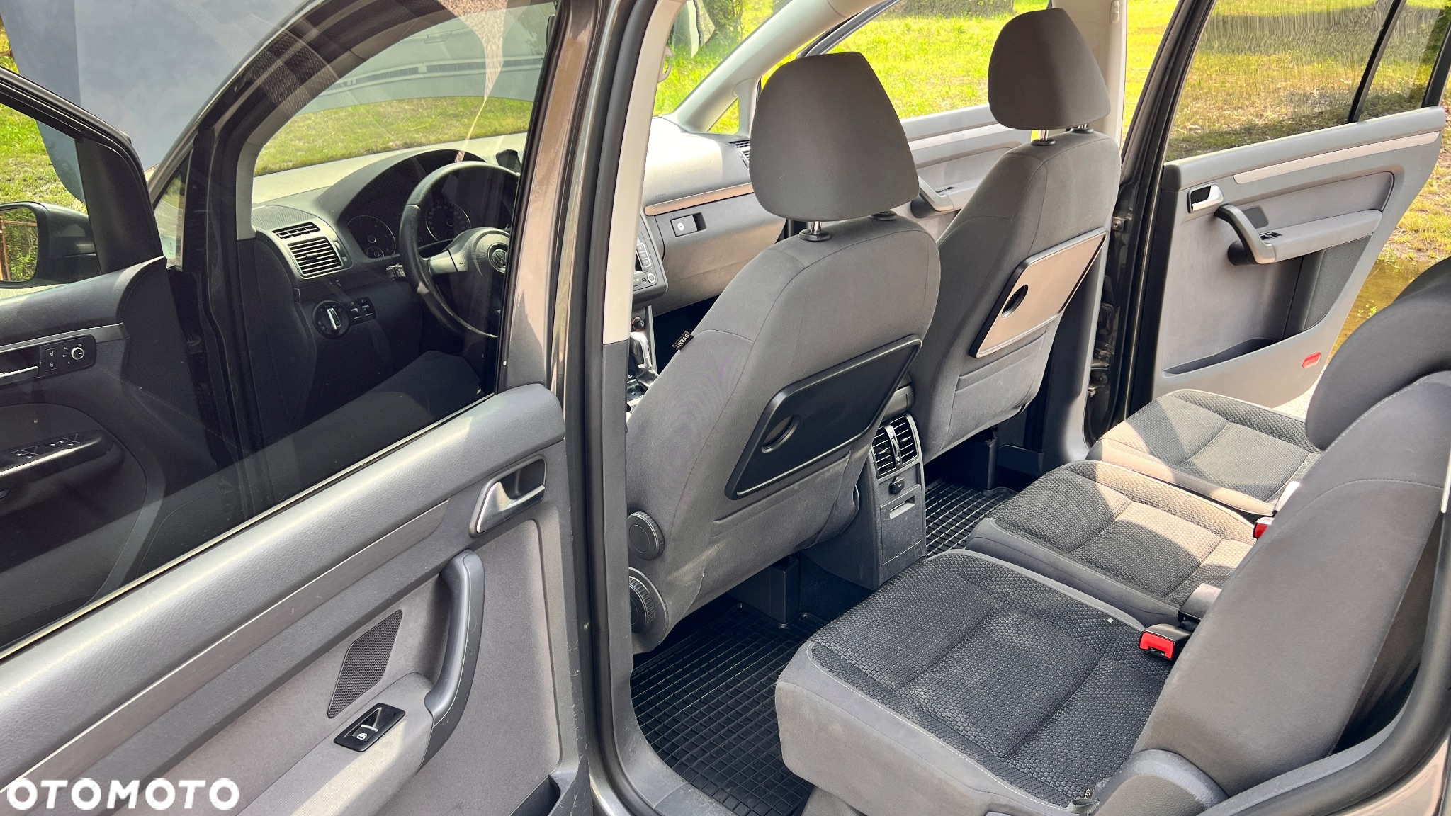 Volkswagen Touran 1.6 TDI DPF Comfortline DSG - 16