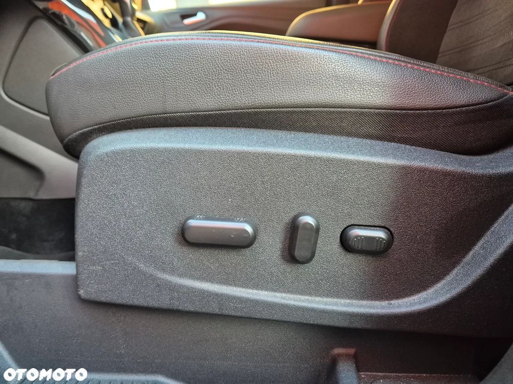 Ford Kuga 1.5 EcoBoost 4x4 ST-Line - 18