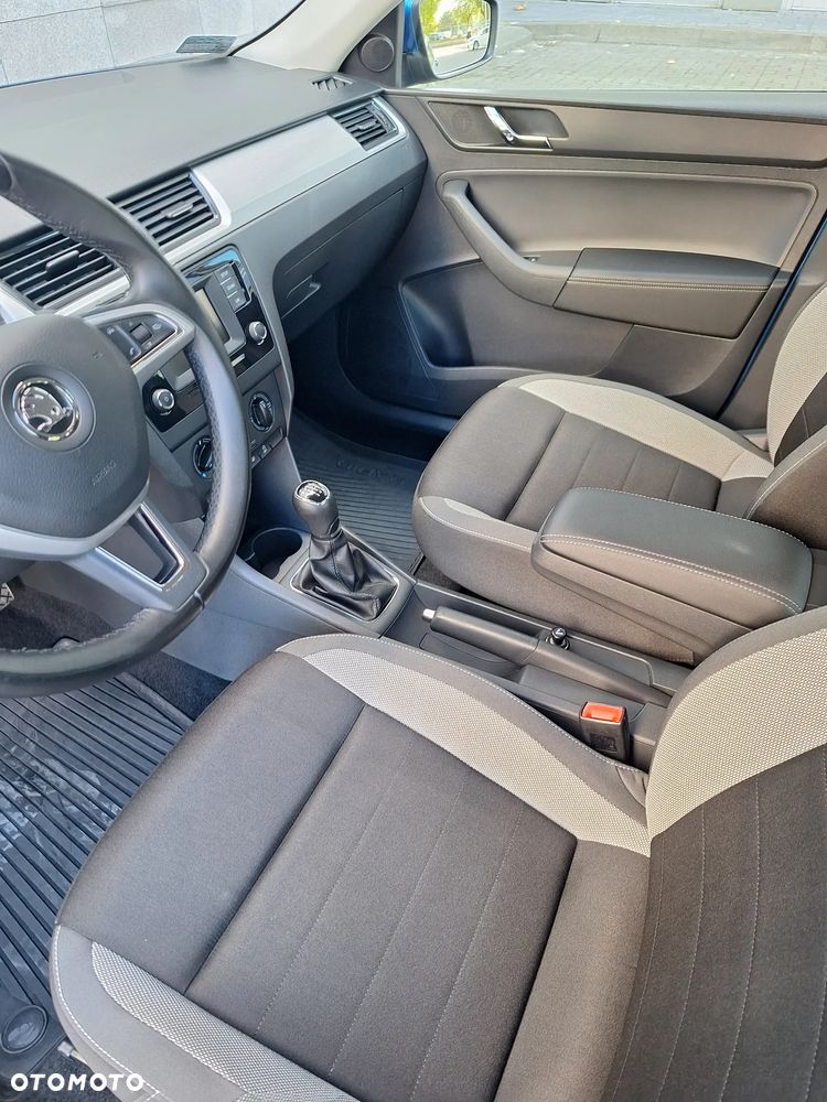 Skoda RAPID 1.2 TSI Ambition - 4