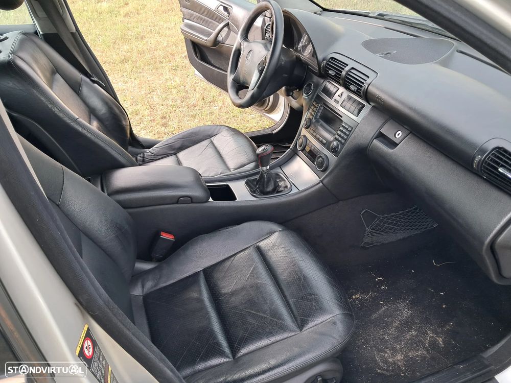 Mercedes-Benz C 200 - 7