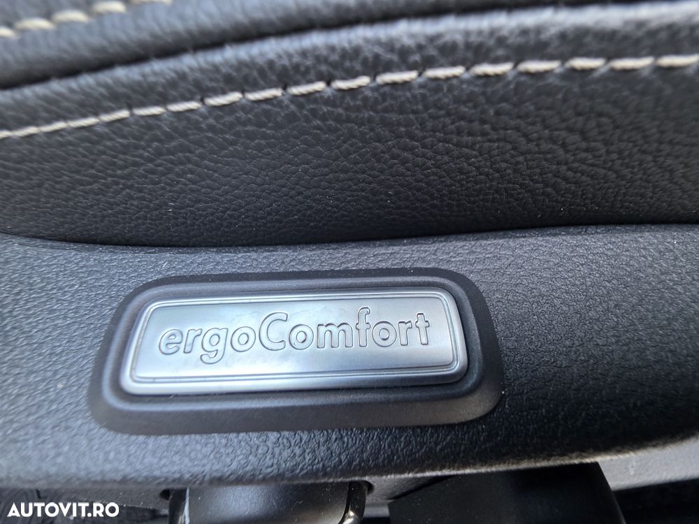 Volkswagen Passat Alltrack 2.0 TDI DSG 4Motion - 17